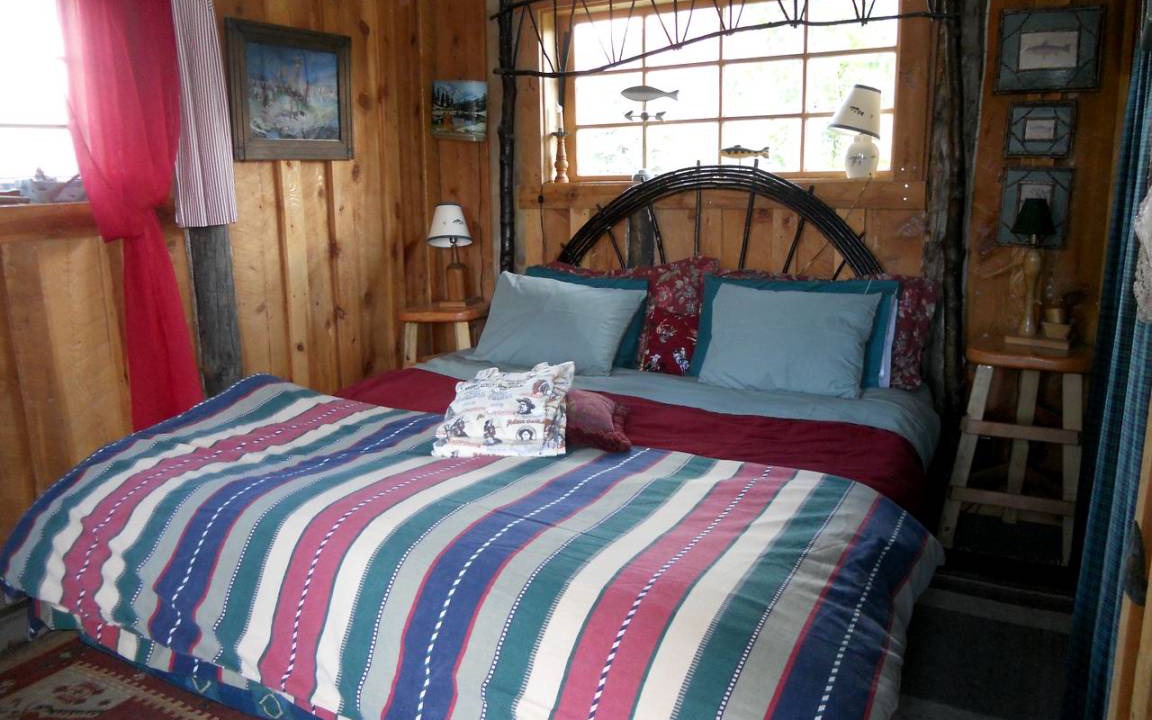 Photo of Bedroom in Aquebogue