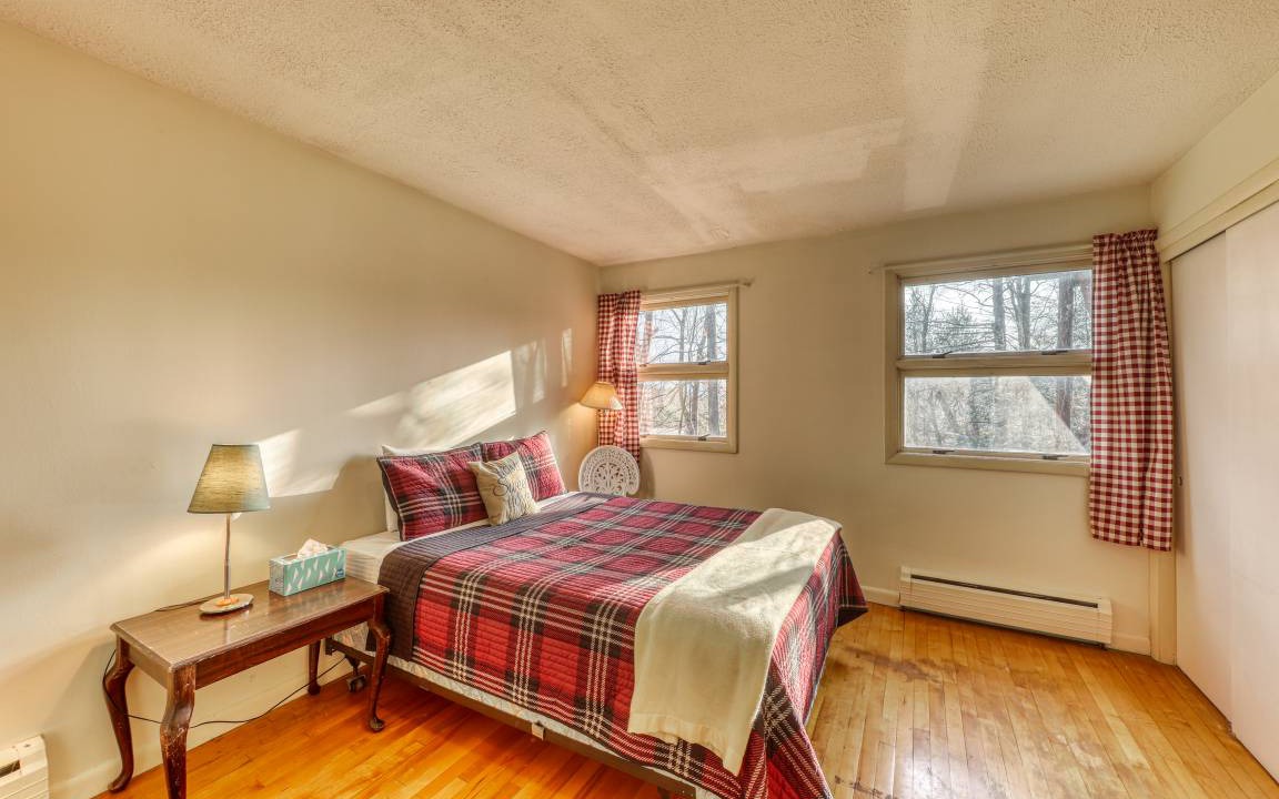 Photo of Bedroom in Stowe Area