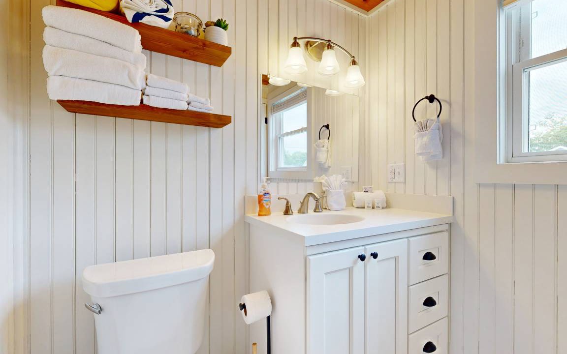 Photo of Bathroom in Ogunquit