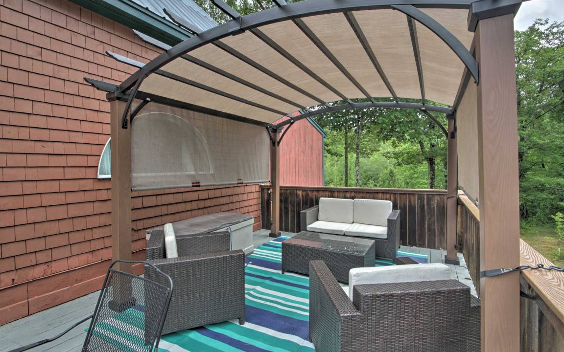 Photo of Patio Balcony in North Conway