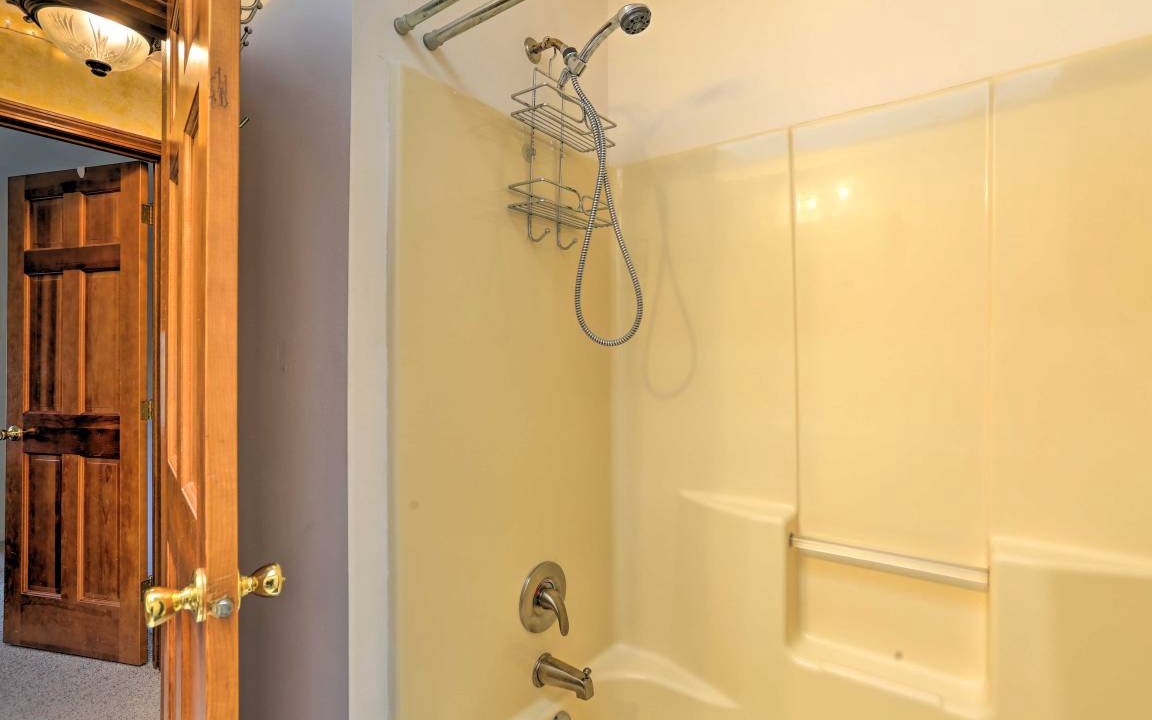 Photo of Bathroom in Hunter