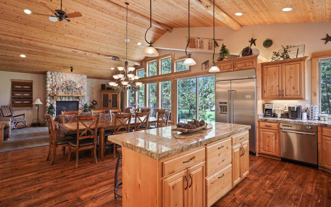 Photo of Kitchen in Sunriver