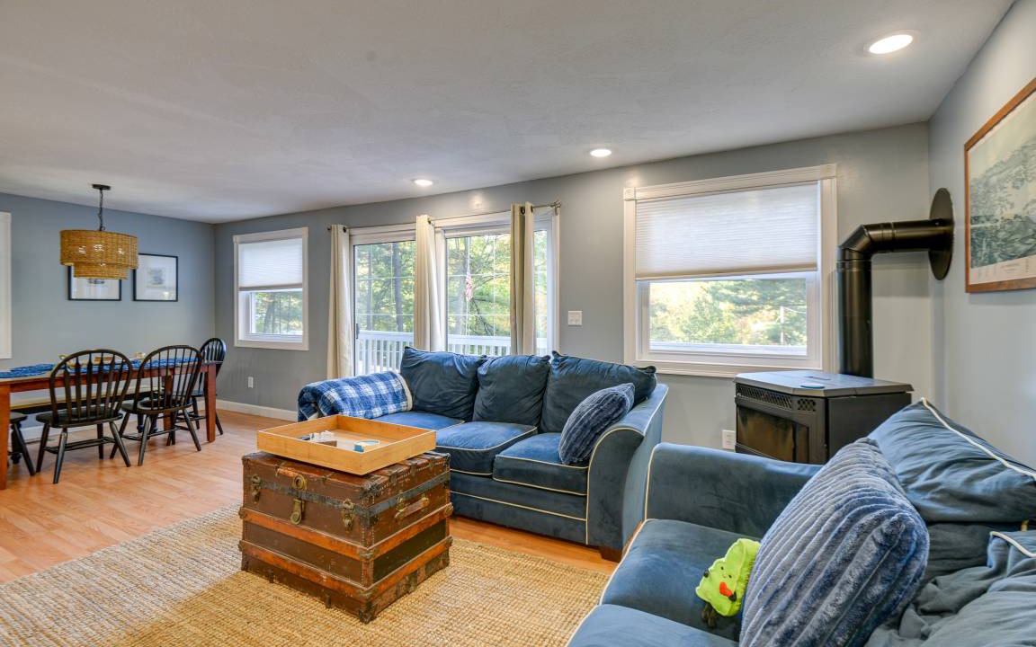 Photo of Livingroom in Gilford