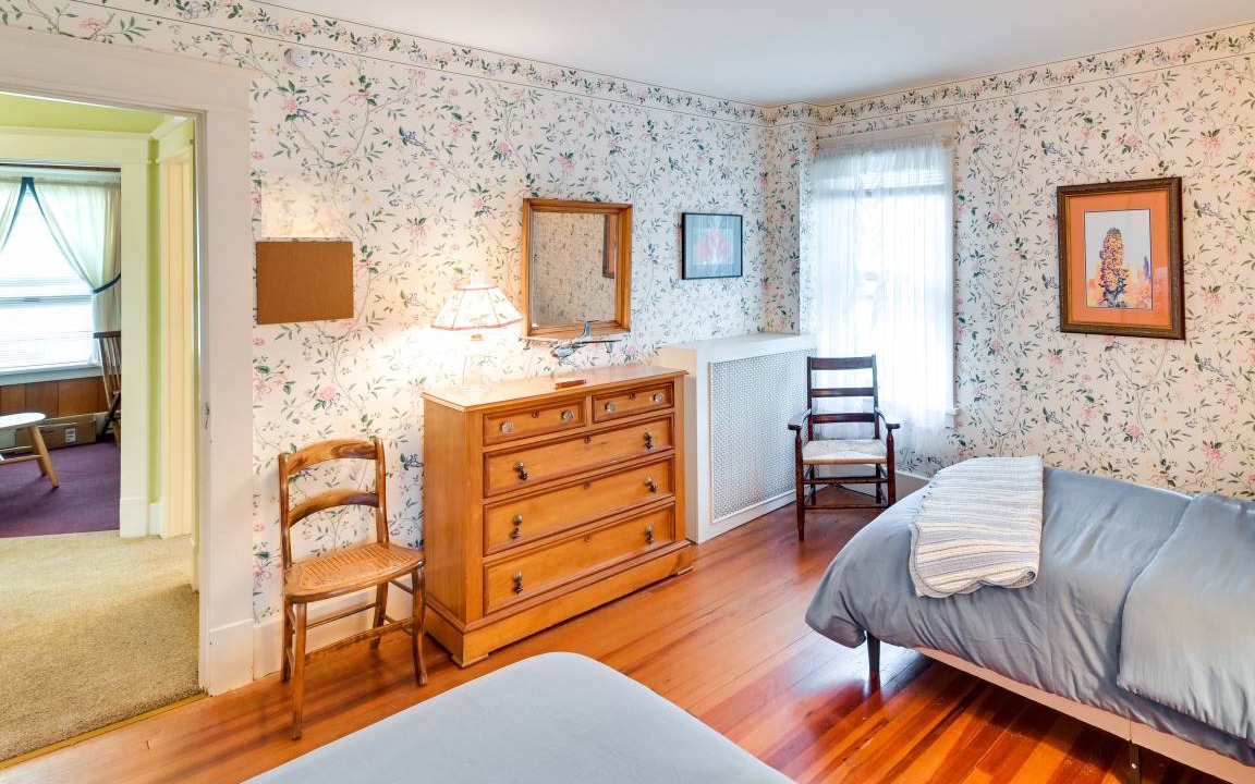Photo of Bedroom in Caledonia