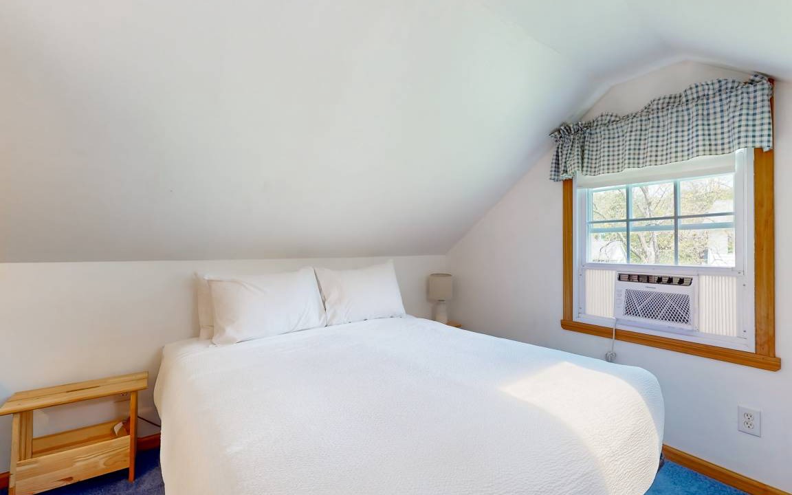Photo of Bedroom in Lake George