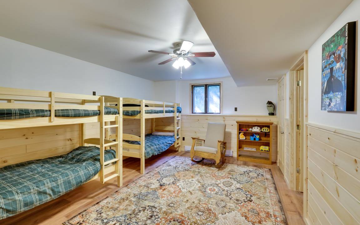 Photo of Bedroom in North River