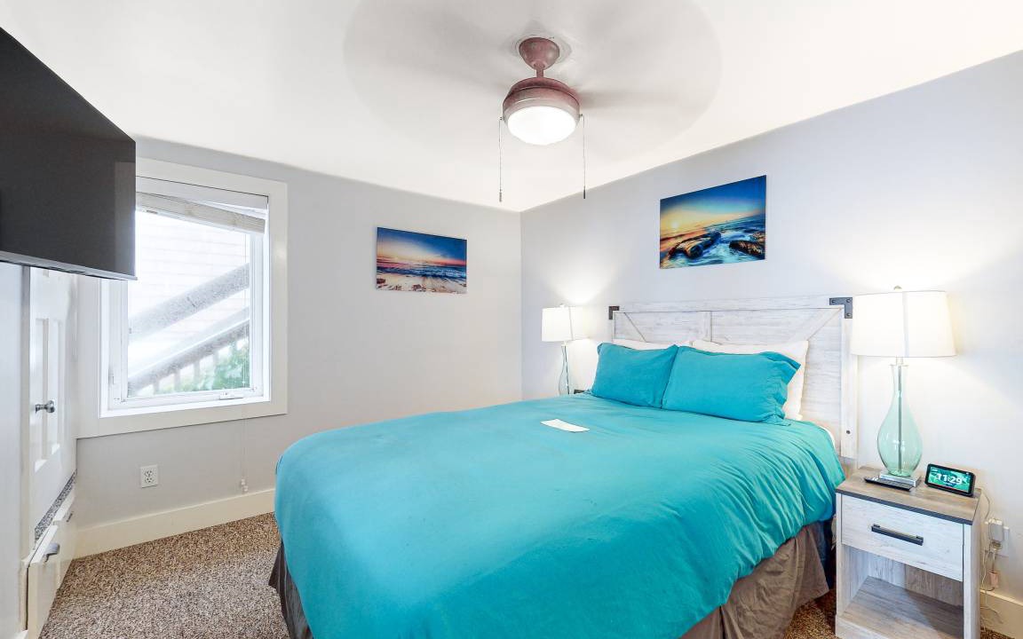 Photo of Bedroom in Oceanside