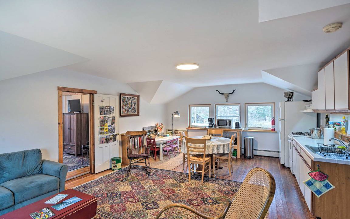 Photo of Livingroom in Saugerties