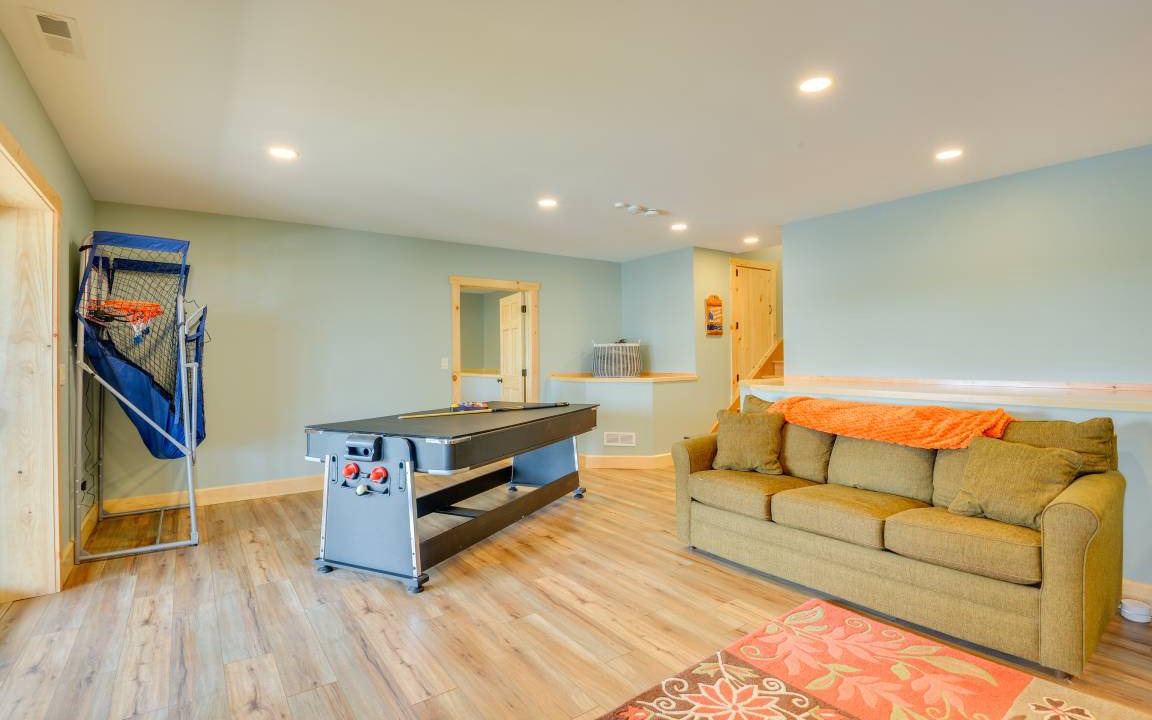 Photo of Livingroom in Wellesley Island