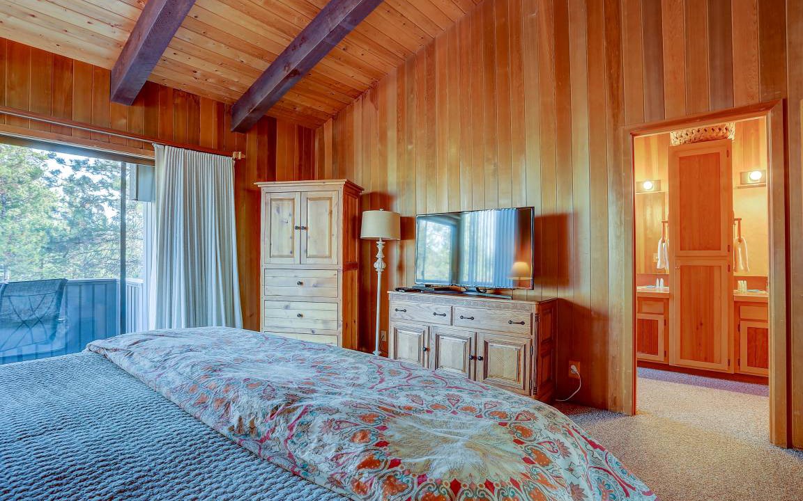 Photo of Bedroom in Sunriver