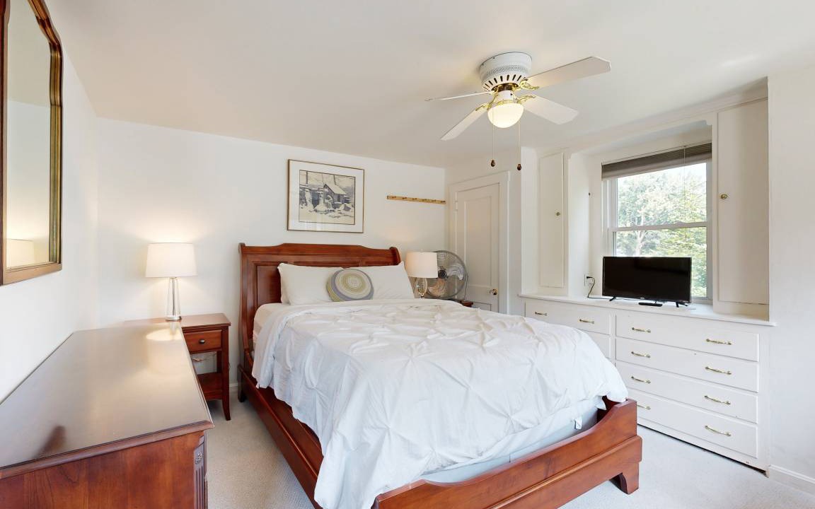 Photo of Bedroom in Proctorsville