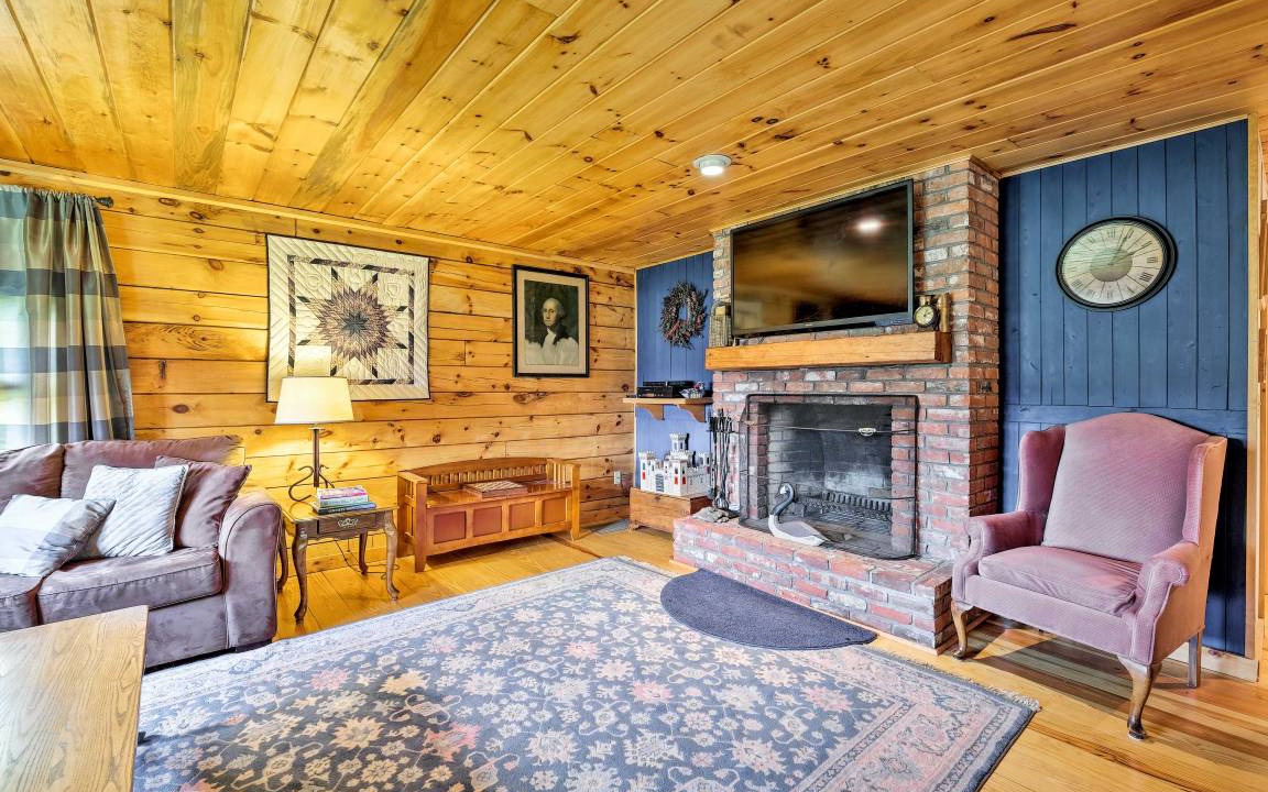 Photo of Livingroom in Jacksonville