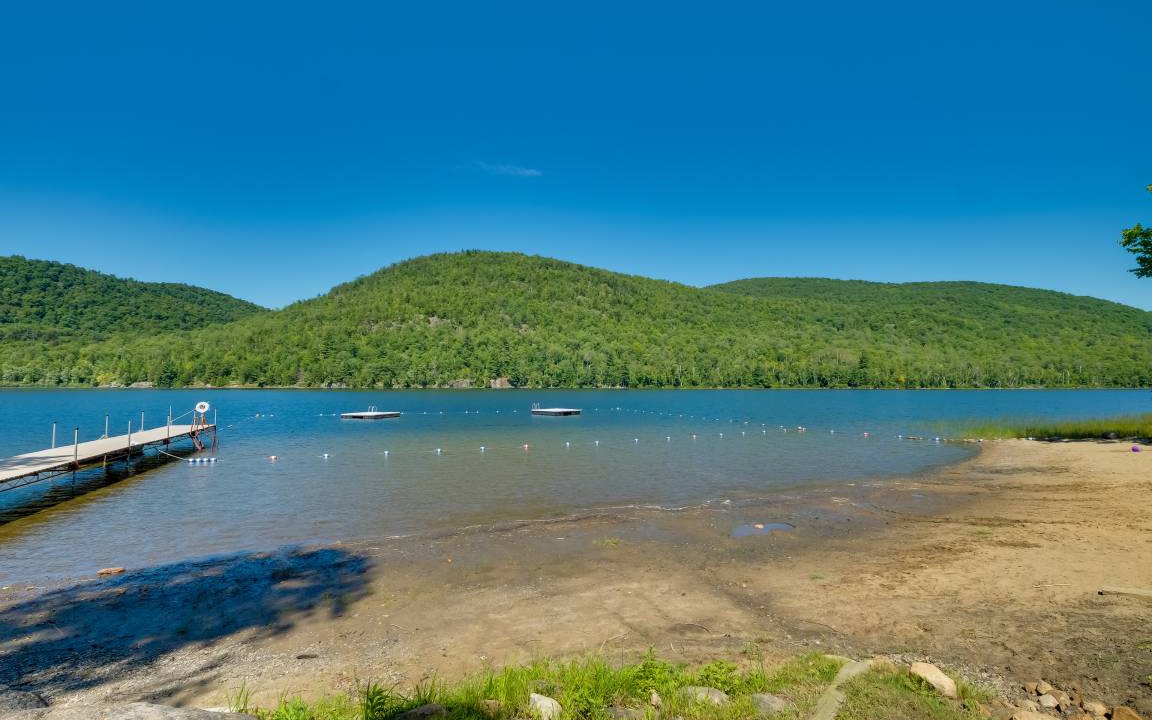 Photo of Others in North River