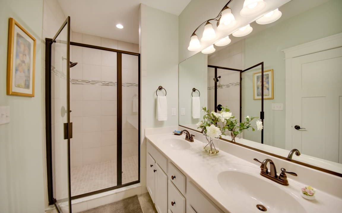 Photo of Bathroom in East Ocean View