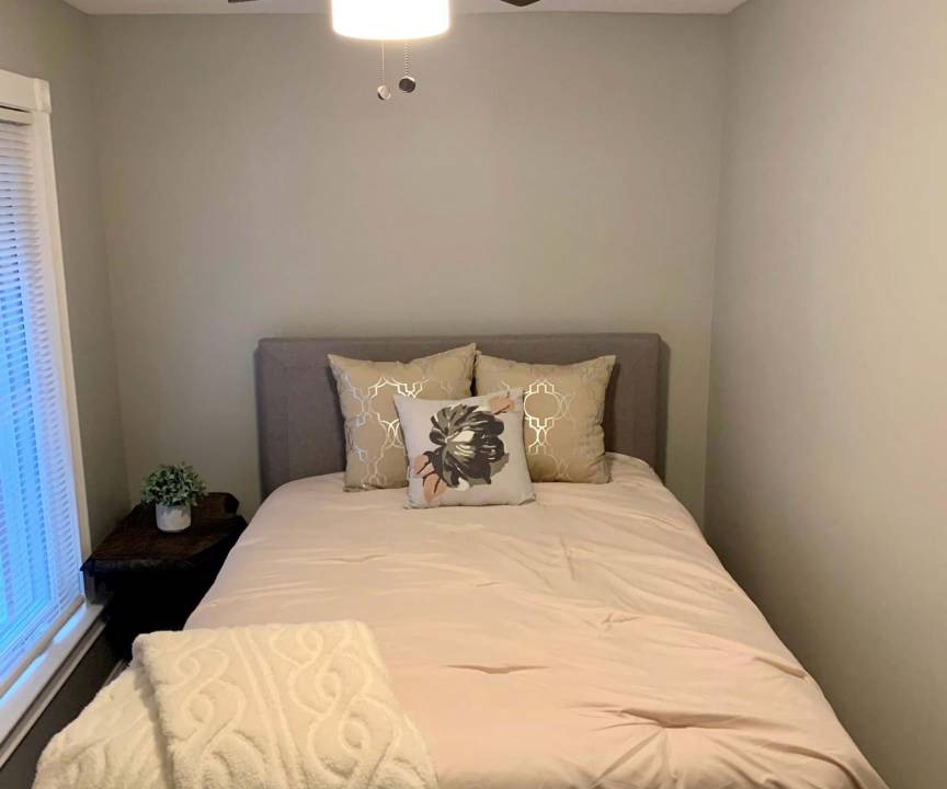 Photo of Bedroom in Downtown Niagara Falls