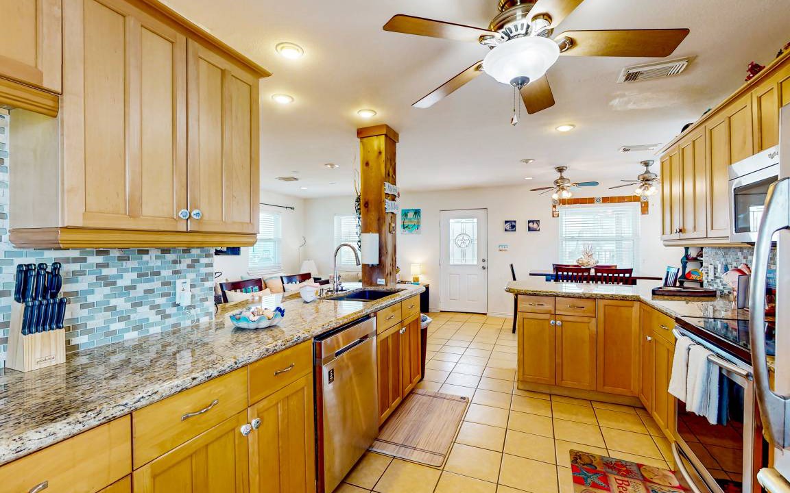 Photo of Kitchen in Surfside Beach