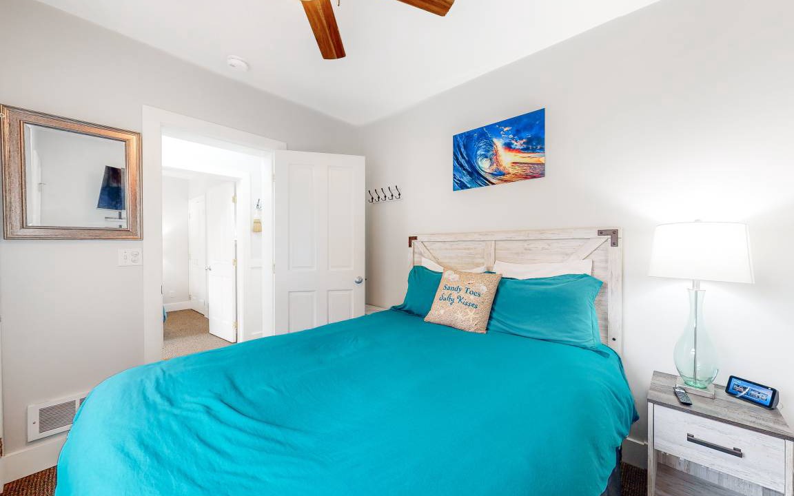 Photo of Bedroom in Oceanside