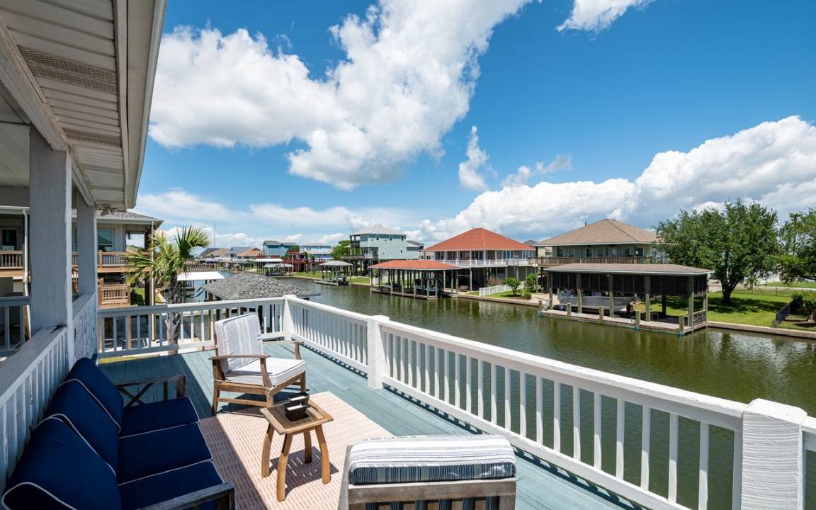 Photo of Patio Balcony in Crystal Beach