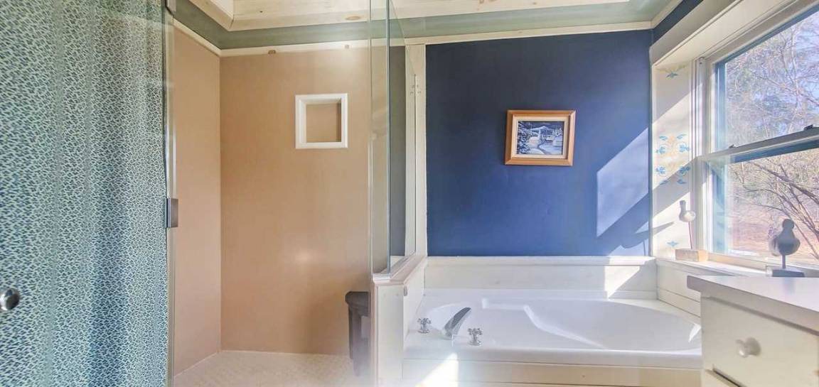Photo of Bathroom in Brandon