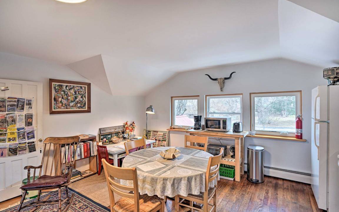 Photo of Livingroom in Saugerties