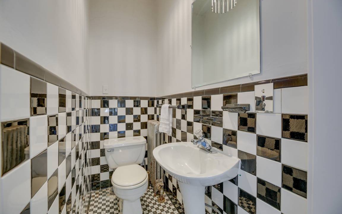 Photo of Bathroom in Long Beach