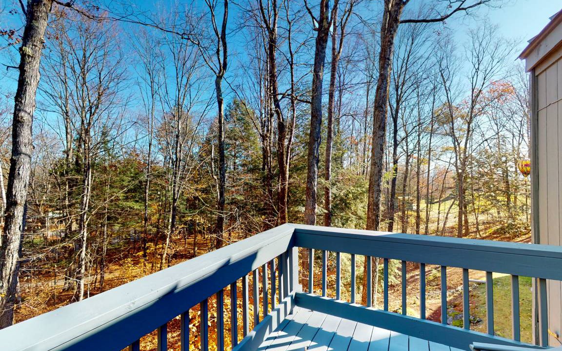 Photo of Patio Balcony in West Hartford