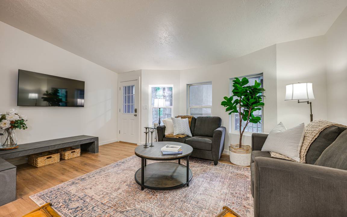 Photo of Livingroom in Hoodsport