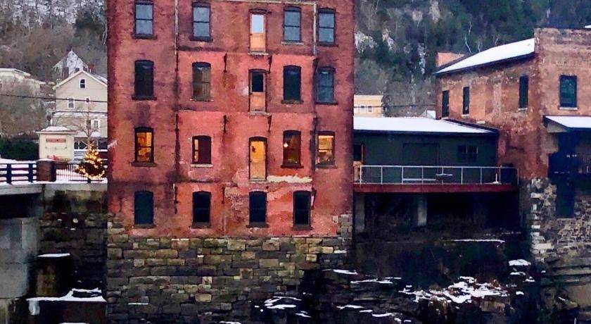 Photo of Buildings in Little Falls