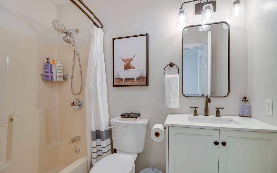 Photo of Bathroom in North Conway