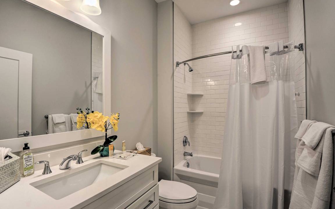 Photo of Bathroom in Murray Hill