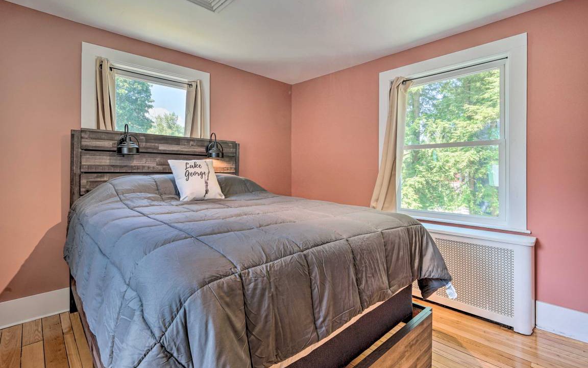 Photo of Bedroom in Lake George
