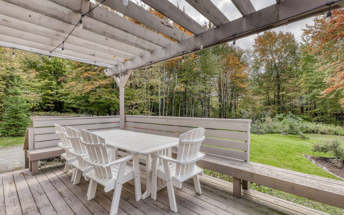 Photo of Patio Balcony in Stratton and Bromley Ski Areas