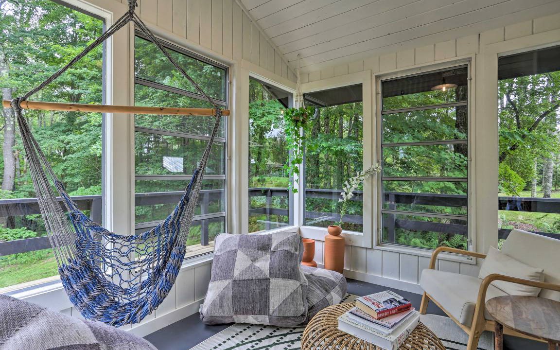 Photo of Livingroom in Parksville