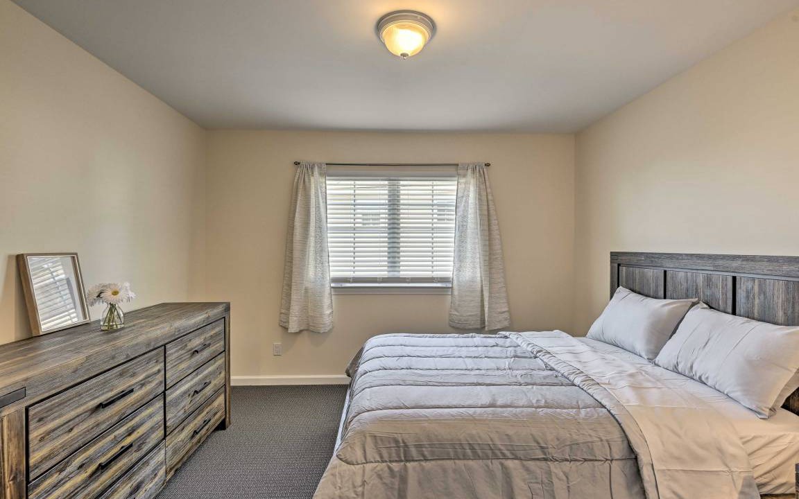 Photo of Bedroom in Glen Cove