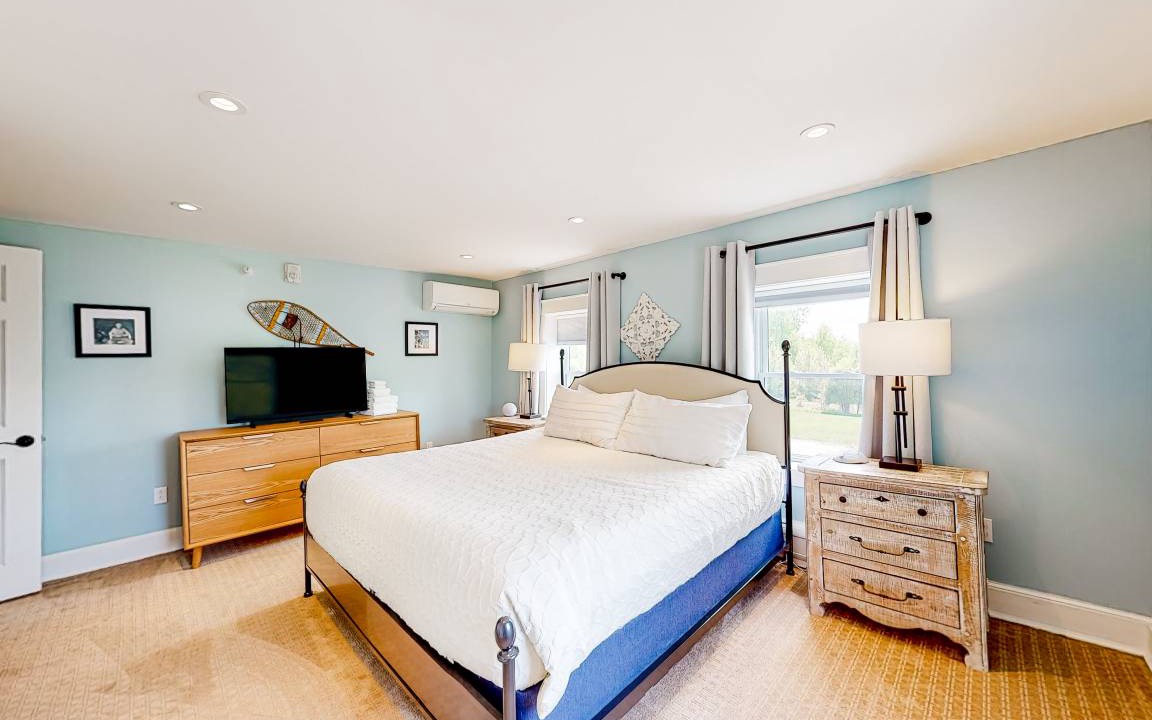 Photo of Bedroom in Waterbury Center
