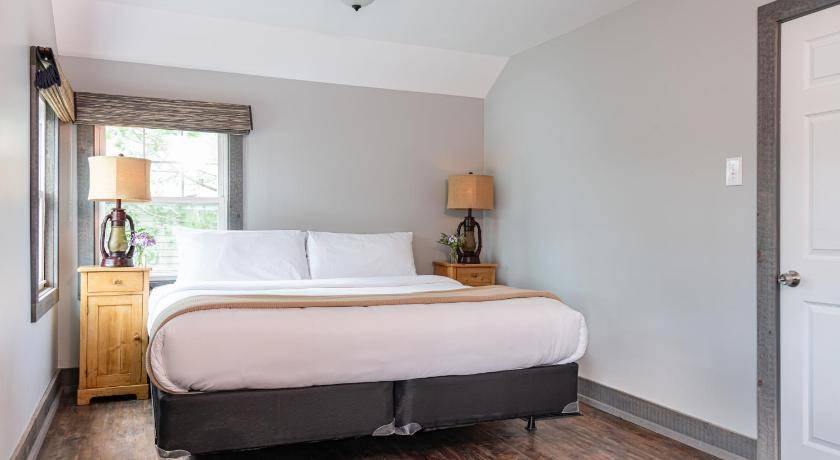 Photo of Bedroom in Bomoseen