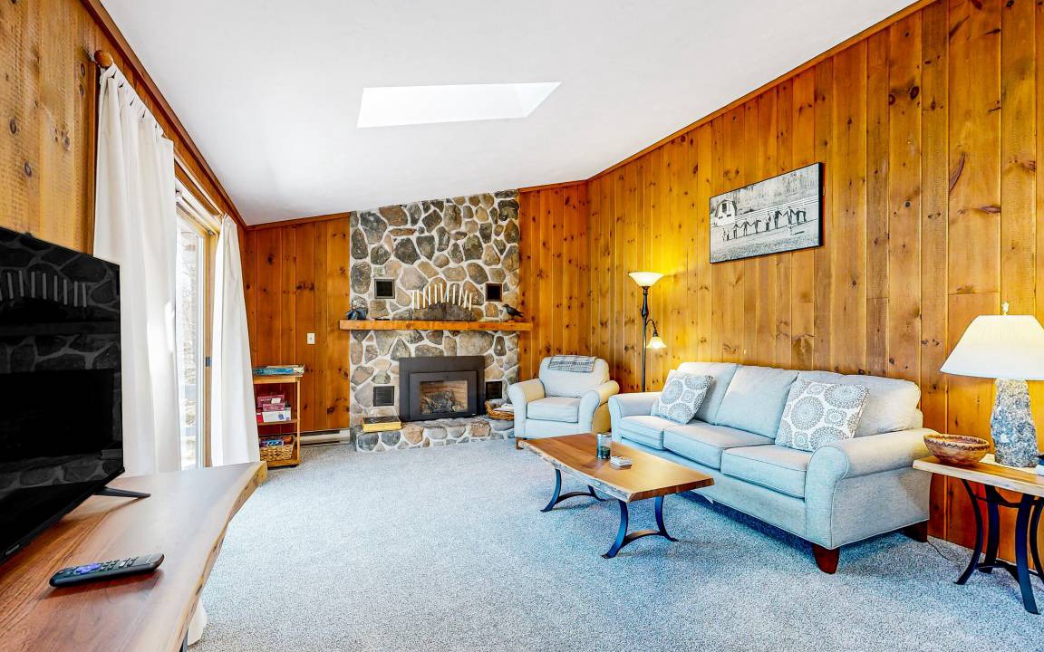 Photo of Livingroom in Moultonborough