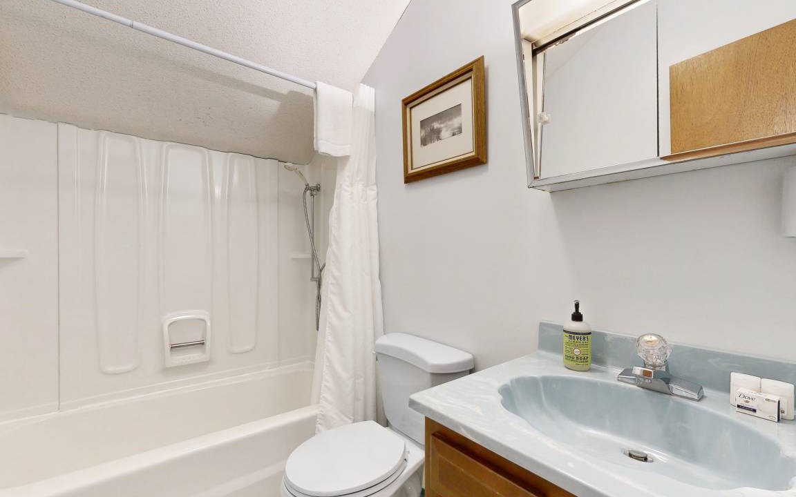 Photo of Bathroom in Thornton