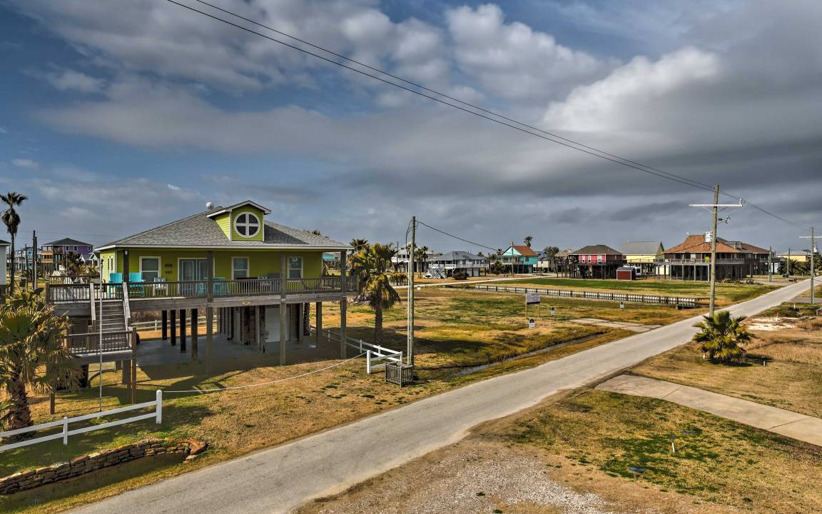 Photo of Others in Crystal Beach