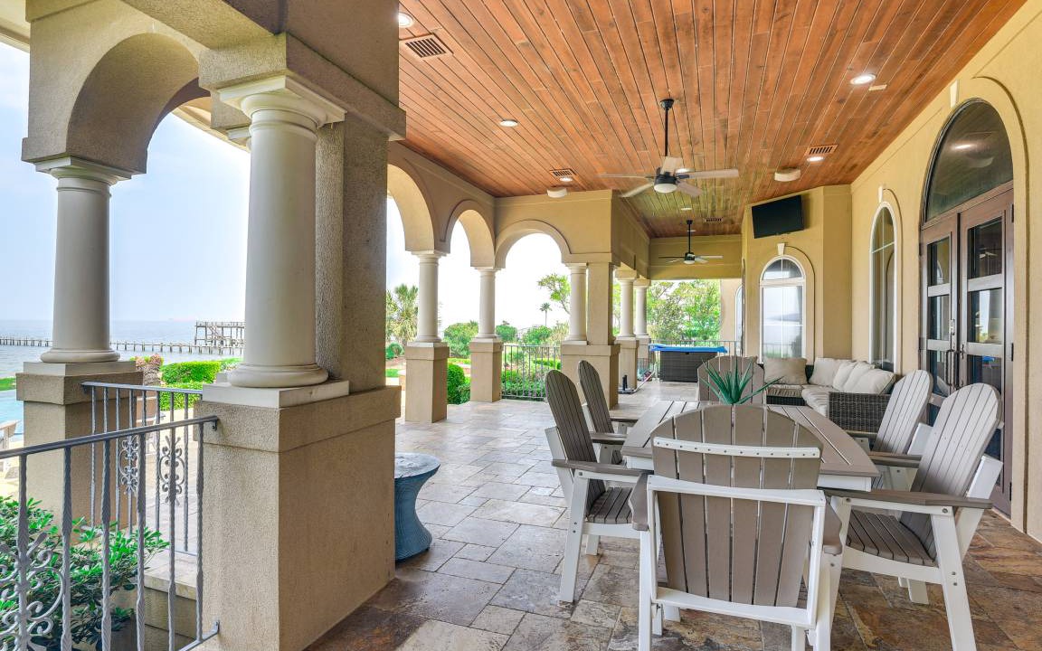 Photo of Patio Balcony in Dickinson