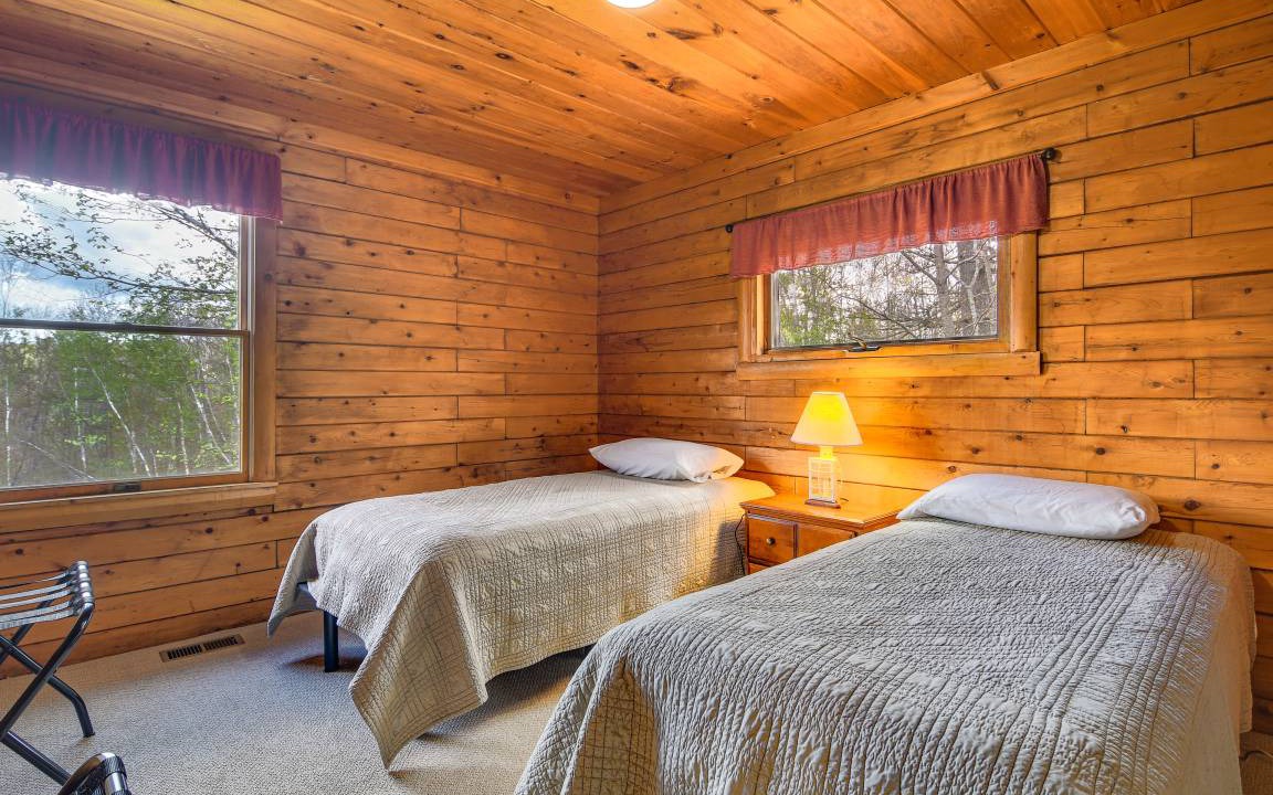 Photo of Bedroom in Lovell