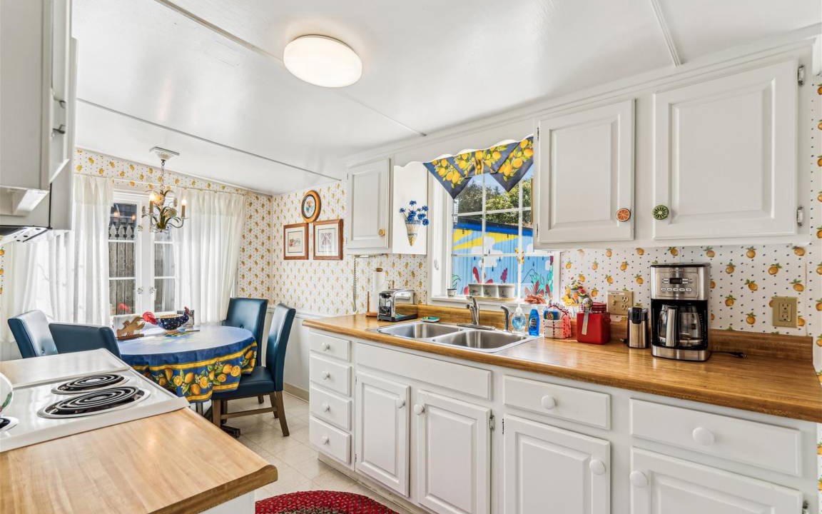 Photo of Kitchen in Tolovana Park