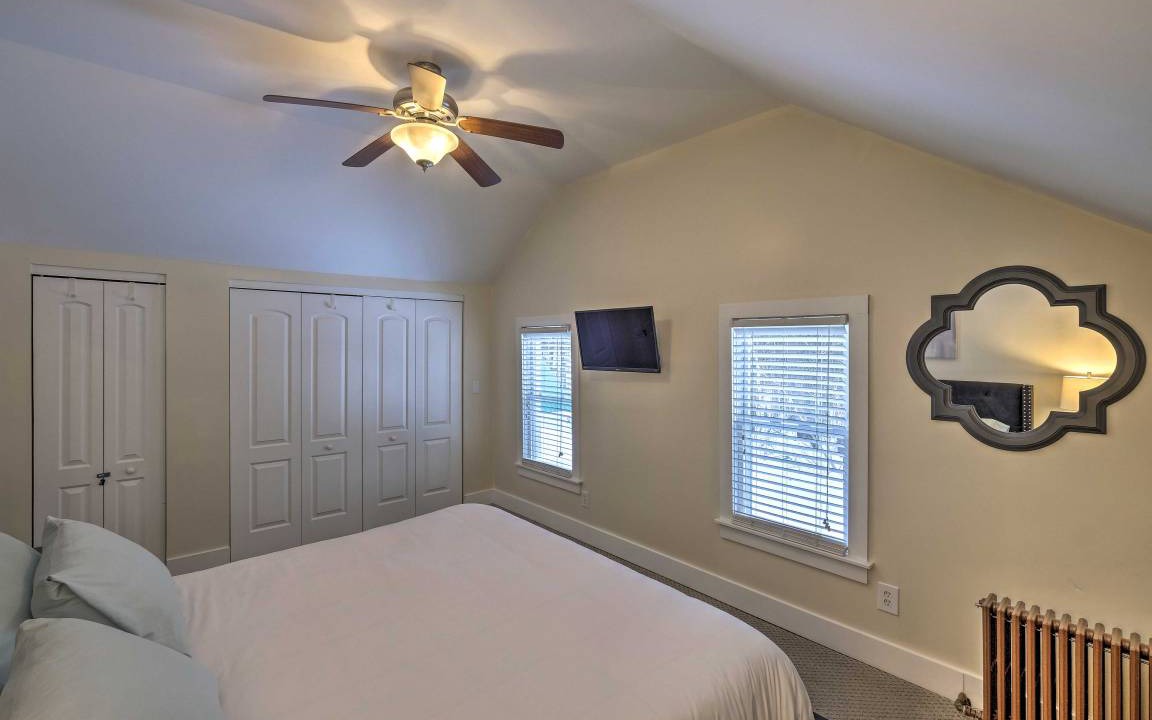Photo of Bedroom in Warrensburg
