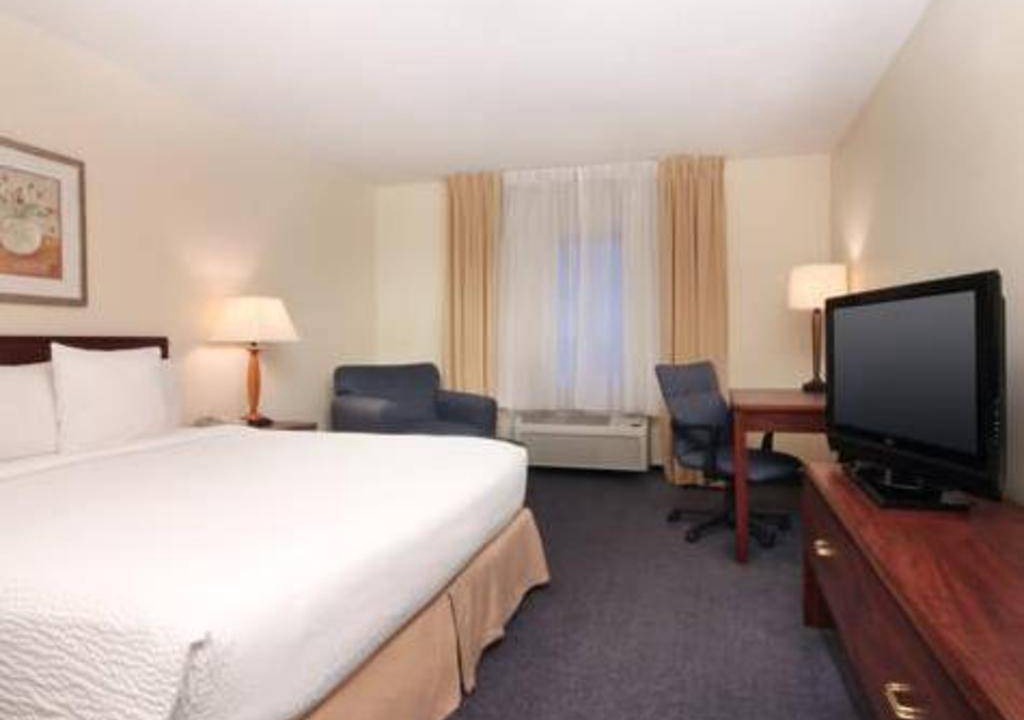 Photo of Bedroom in Newtonville