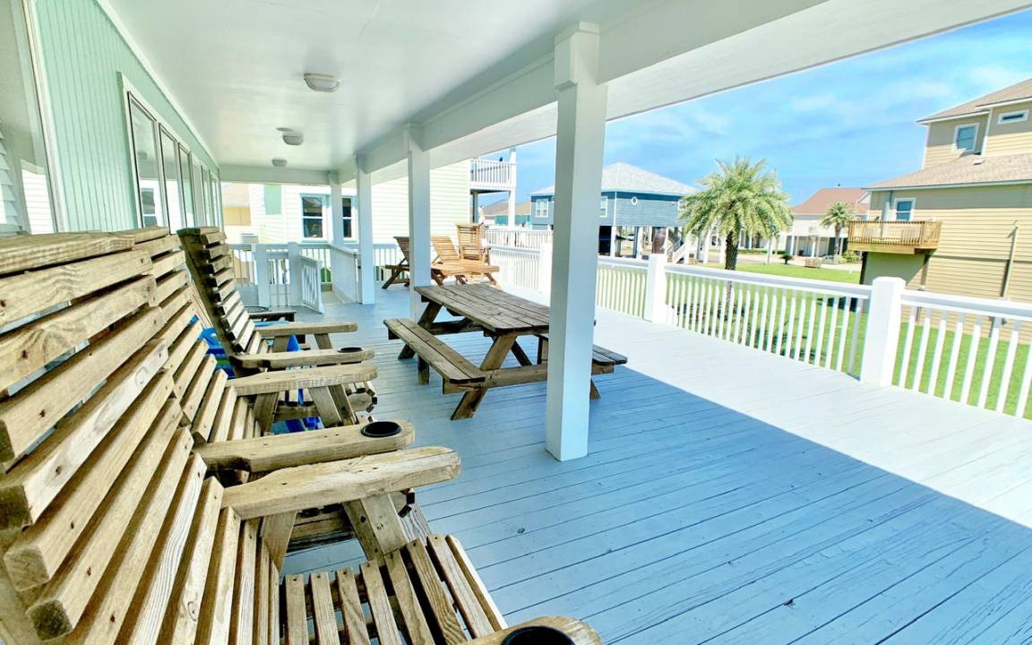 Photo of Patio Balcony in Crystal Beach