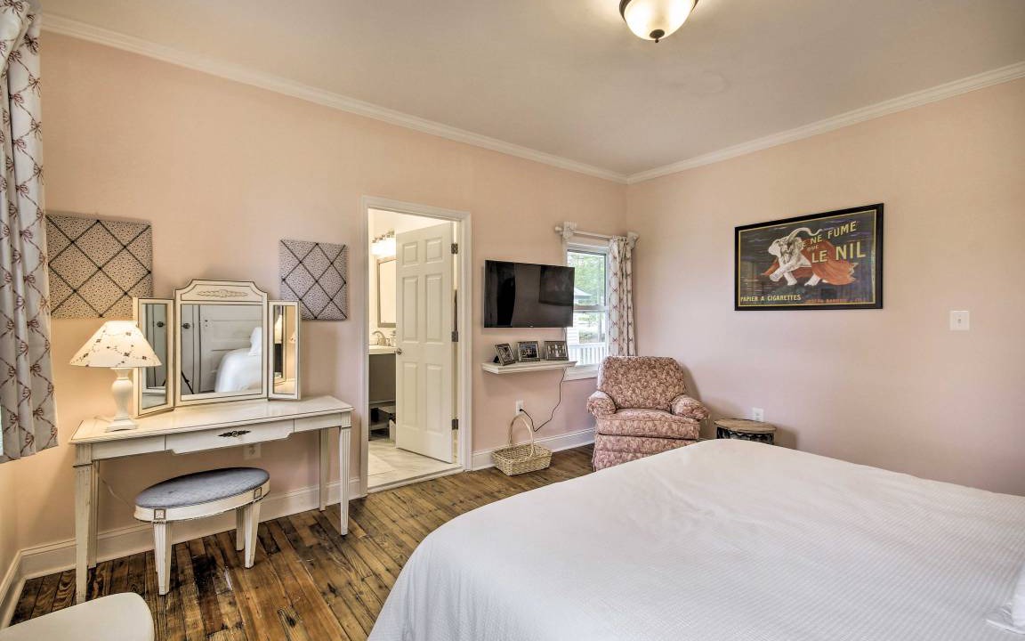 Photo of Bedroom in Leesburg