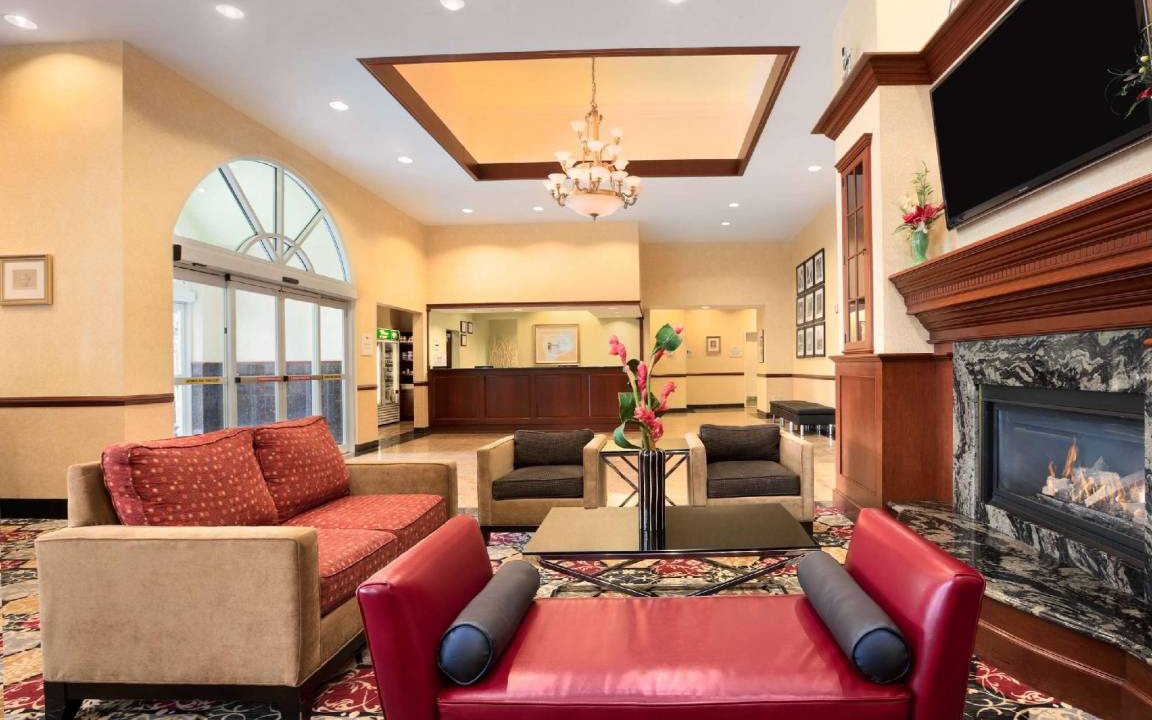 Photo of Livingroom in Edgewater