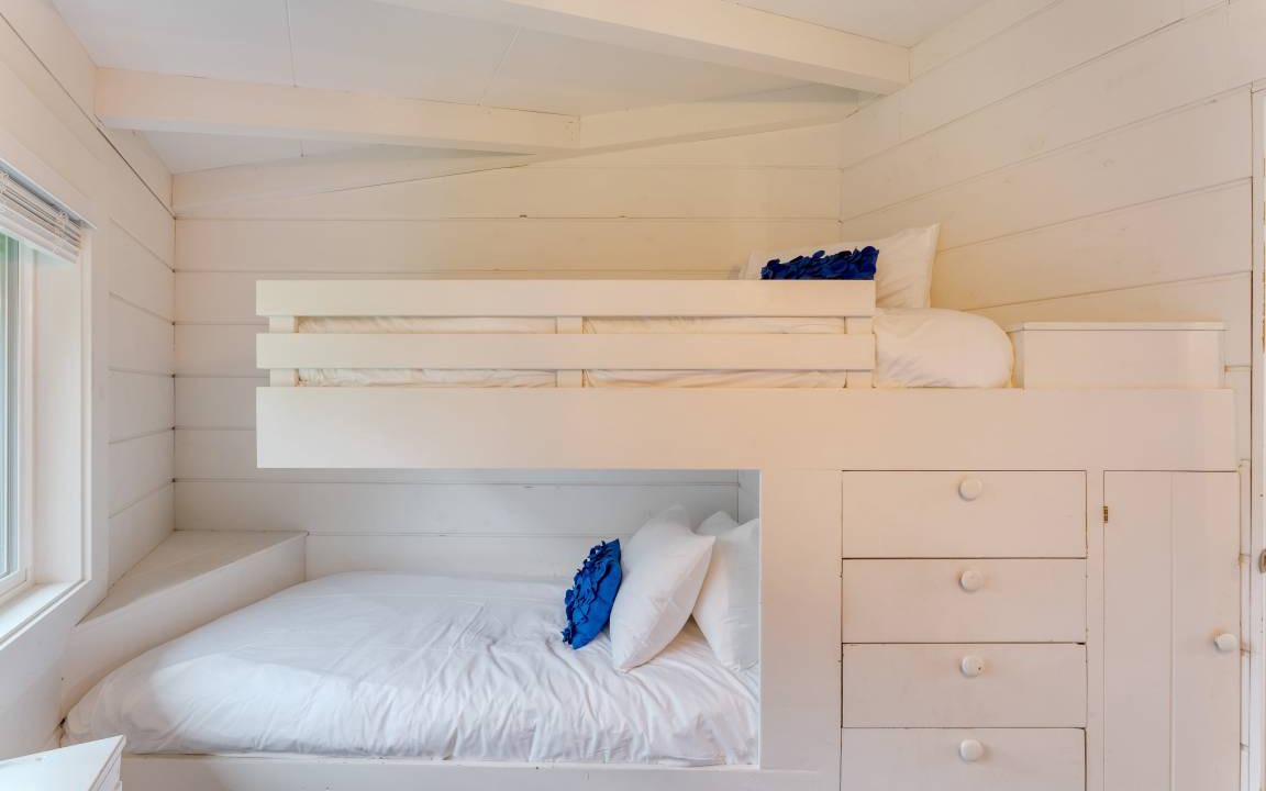 Photo of Bedroom in Arch Cape