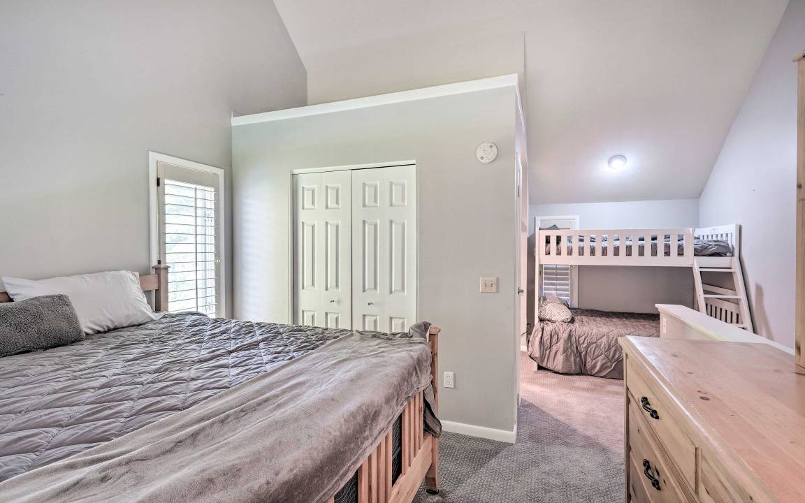 Photo of Bedroom in Ellicottville