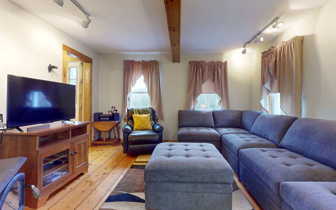 Photo of Livingroom in Mount Holly